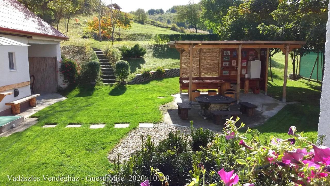 Vadászles Vendégház Bukkszentmarton Exterior foto
