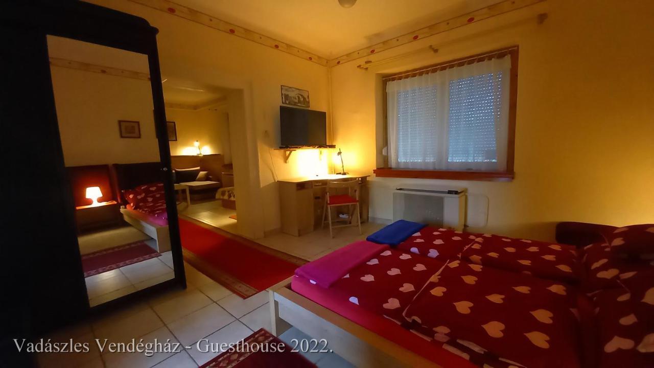 Vadászles Vendégház Bukkszentmarton Exterior foto